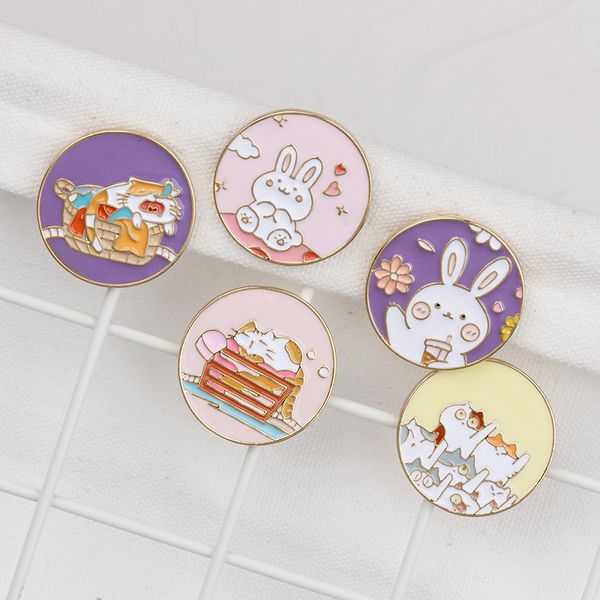 

designer cartoon girl brooch cute japanese girl brooch decoration all-match clothes with accessories, Gray