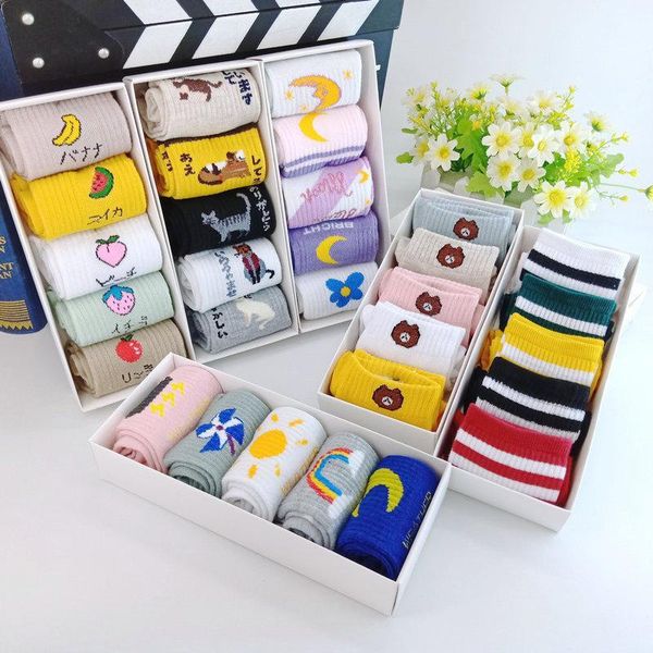 

lovely sock box for ladies casual cotton socks in autumn and winter mixed with cotton candy color gift box for ladies socks1, Black;white