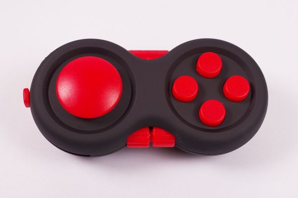 

children fun toy decompression gamepad toy relieve pressure toy portable can massage your palm dhl ing