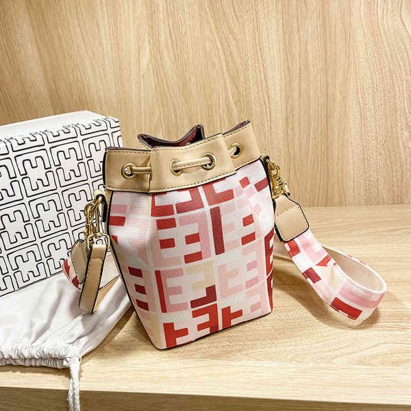 

2022 new factory wholesale summer mini old drawstring one shoulder women's bag canvas rainbow bucket bag