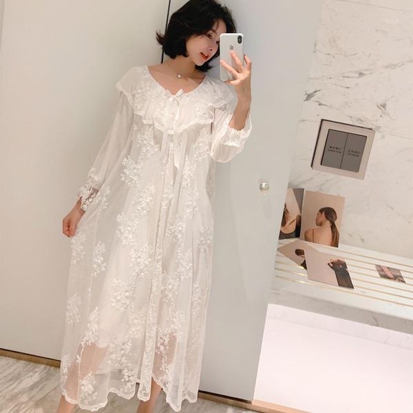 

spring and autumn new style embroidery lace princess retro style nightdress lovely sweet modal pyjamas big size1, Black;red