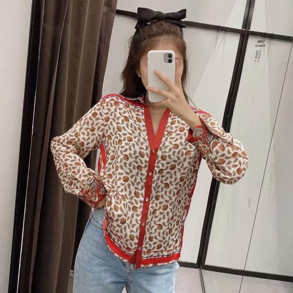

2021 new turn down collar full printed silk satin textured shirts casual women blouse, White
