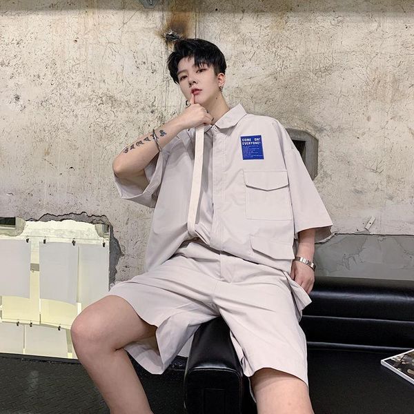 

ewq / men's wear 2020 summer patch multi bag solid color men's half sleeve oversize + shorts casual two pieces set 9y16661, Gray