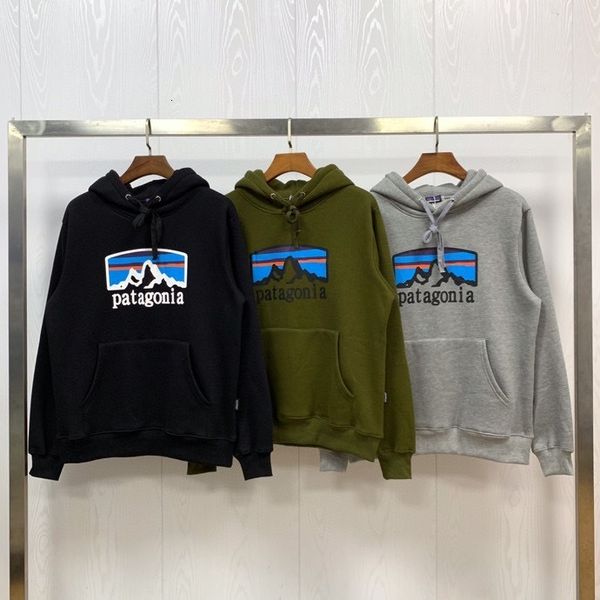 

patagonia fashion trend in autumn and winter 2020, Black