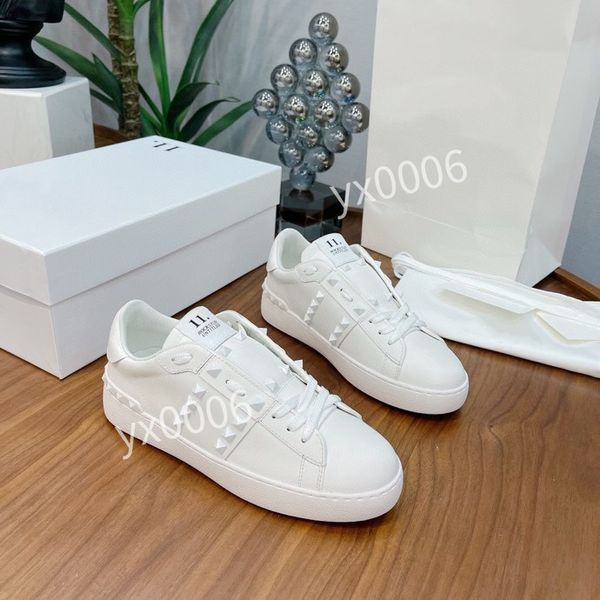 

2022 modern graffiti calfskin nappa daymaster sneakers shoes lightweight runner sports super-flex rubber soles outdoor trainers party weddin, Red;white