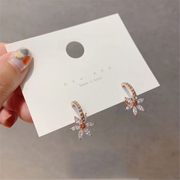 

sexemara new arrival classic round women dangle earrings zircon crystal flower earring female party gift, Golden