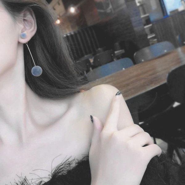 

новые красные черные моды плюшевые шариковые серьги для женщин корейский бархатный круглая кисточка длинные чертовые серьги подарка ювелирны, Golden