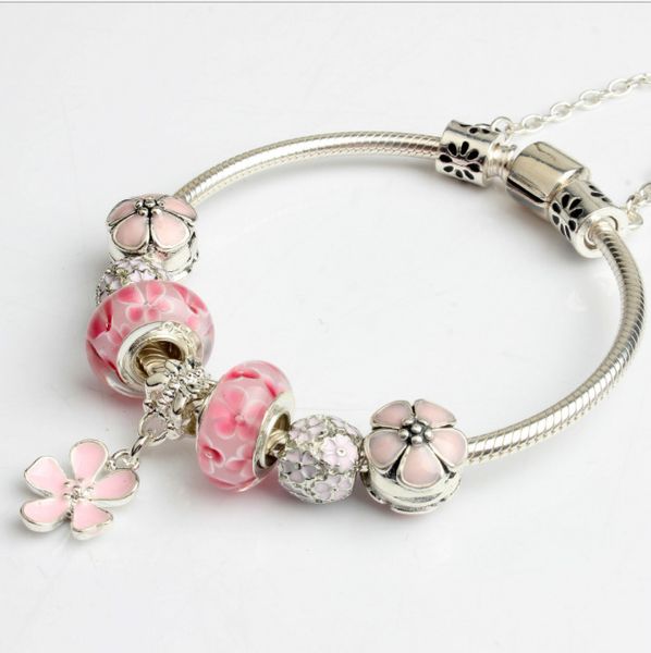 

factory new pandor boutique amazon selling vintage four-leaf clover pendant bracelet personality diy pink glass bead beaded bracelets, Golden;silver