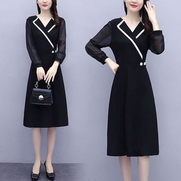 

large women's 2020 autumn new foreign style slim chiffon splicing age reducing long sleeve dress, Black;gray