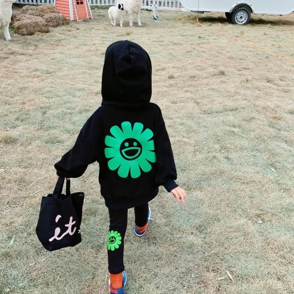 

girls cute sweet flowers printed sweater black long-sleeved autumn and winter models hooded sweater girls clothes lj200811