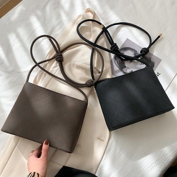 

2020 модной новая повседневная crossbody сумки осени и зима маленькой сумки для женщин одно плеча подмышки пакет c709