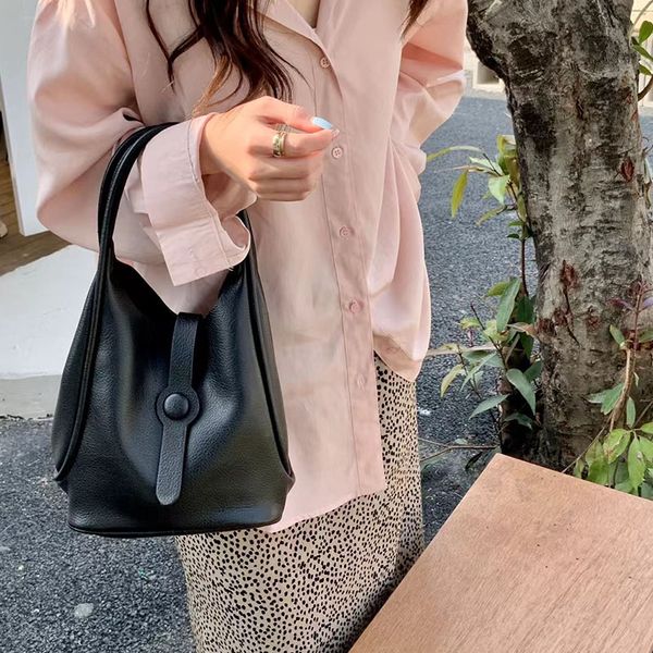 

5a 2018 the fashionable new women's bag is made of fine quality and quality.