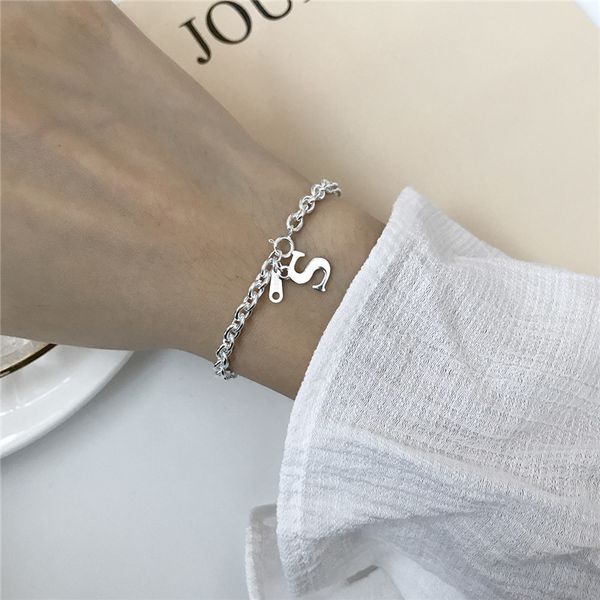 

ruiyi real 925 sterling silver korean style s shape charm bracelets women stylish fashion curb chain bracelets wedding jewelry q1201, Black