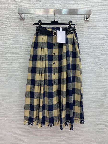 

2020 high end new star yang ying's same color contrast check fringes large skirt style half skirt, Black;gray