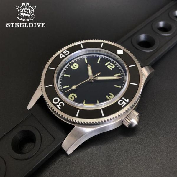 

steeldive nh35 механические часы погружения мужские запястья matic 300m керамическая рамка из нержавеющей стали из нержавеющей стали 316l му, Silver