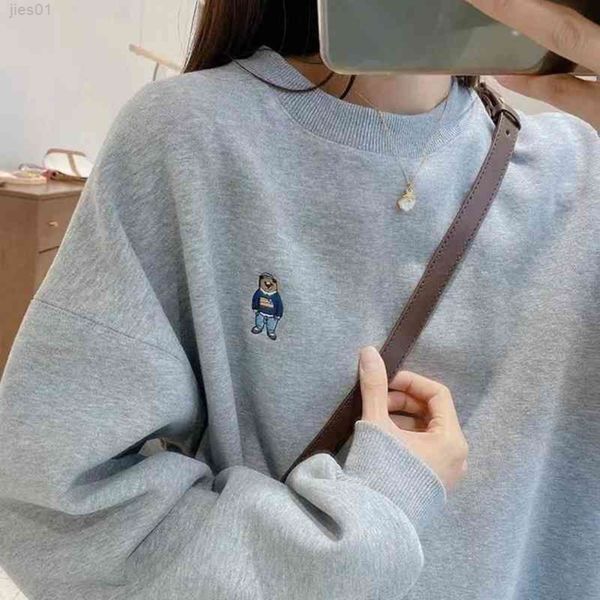 

new korean version ins simple cartoon bear embroidered round neck plush sweater loose and thin warm women, Black