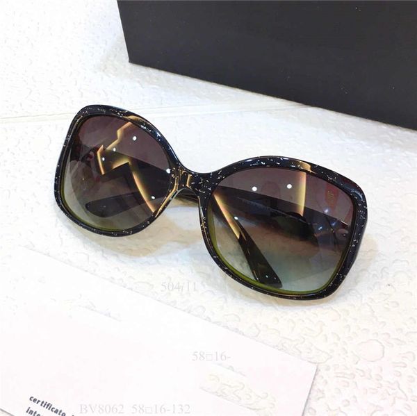 

8065 sunglasses for men and women charming square fashion trend glasses frame lock style plate full frame uv protection sunglas, White;black