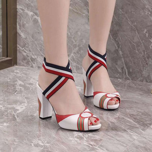 

luxurys summer women's printed leather sandals comfortable chunky heel wedding shoes designers new girl's party high-heeled sandal, Black