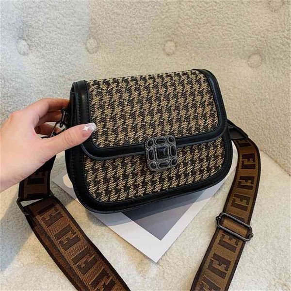 

60% clearance sale fashion bag women's ins niche chain messenger fashion one shoulder small square