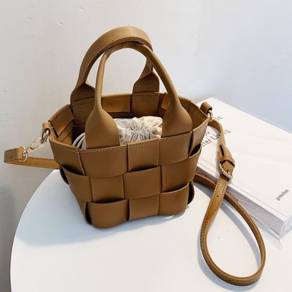 

fashion design handbag female shoulder bag simple woven mini bucket bag luxury women bags designer purses