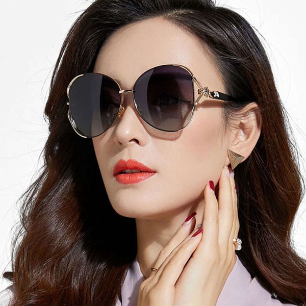 

women's anti ultraviolet polarized driving sunglasses new sunglasses women's fashionable personality round face big face thin star, White;black