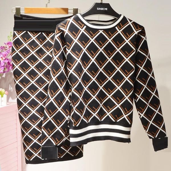 

2 piece women pullover sweater matching set 2020 new autun winter fashion runway brown plaid knitted mid skirt outfits knitwear, Gray