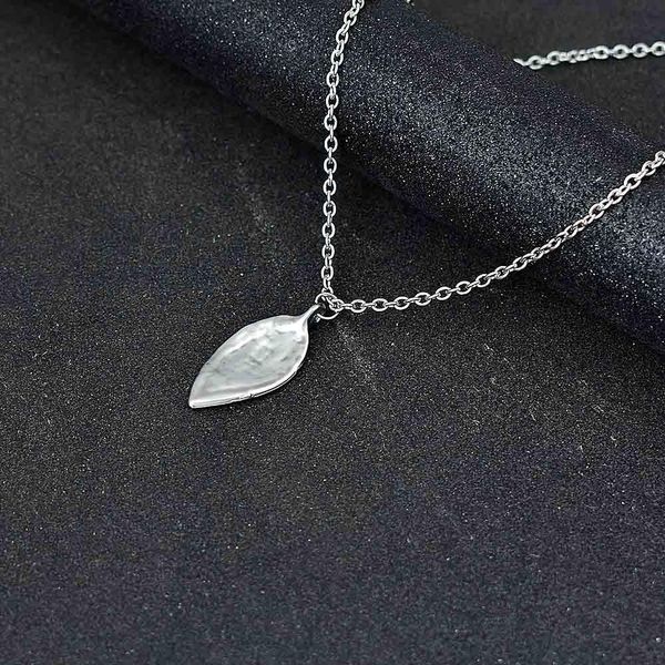 

chadestinty matte silver color лист подвески ожерелья для женщин простые ожерелье растение ювелирные изделия шеи ключицы цепь colar jlladg f, Black;white