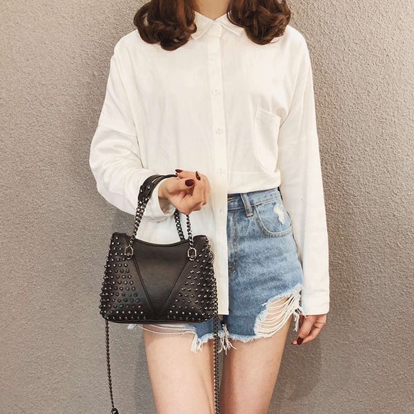 

luxurys designers 2021 fashion korean punk willow nail women's bag