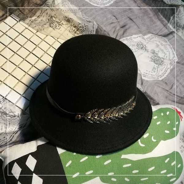 

korean british retro fashion woolen hat with various styles