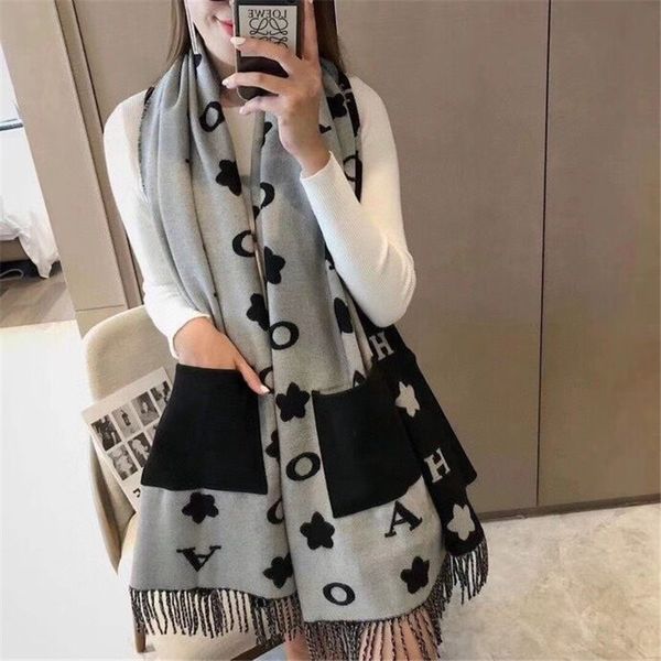 

2021winter new fashion high-end women's scarf double-sided jacquard two-color long beard, Blue;gray