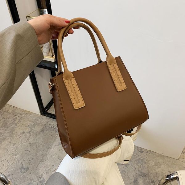 

cross body premium texture luxury western style handbag 2021 fashion winter women's designer retro one-shoulder messenger bag