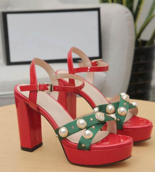 

2020 sandals and high 10cm water table height 4cm feet feel the most comfortable high-heeled shoes with full package size.35-41, Black