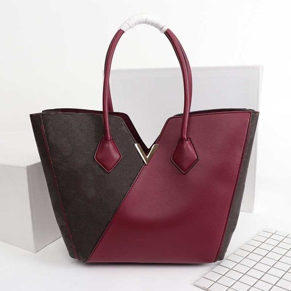 

2021 leather handbag v handbag fashion designer leather large capacity shopping bag one shoulder messenger bag handbag m40460