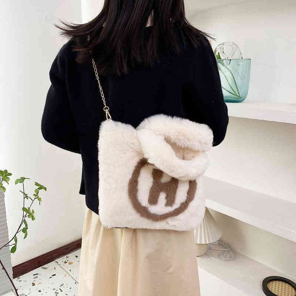 

2022 factory outlet autumn and winter versatile portable ins korean imitation rex rabbit hair foreign style female lovely plush small bag tr