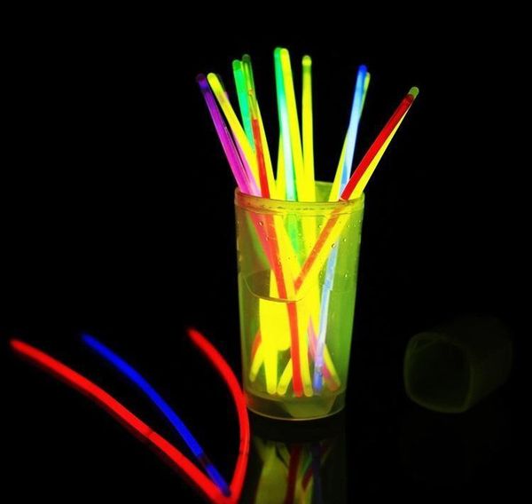 

glow sticks bulk party supplies - glow in the dark fun party pack with 8" glowsticks and connectors for bracelets wmtwha dayupshop