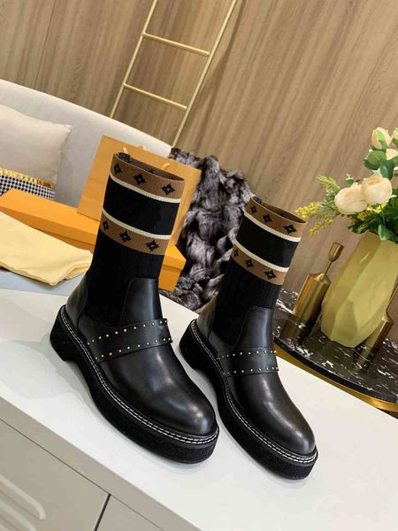 

women luxurys designers 2020 high heel desert boots fashion lace up martin boots short heels flat ankle boots wergdfgdf, Black