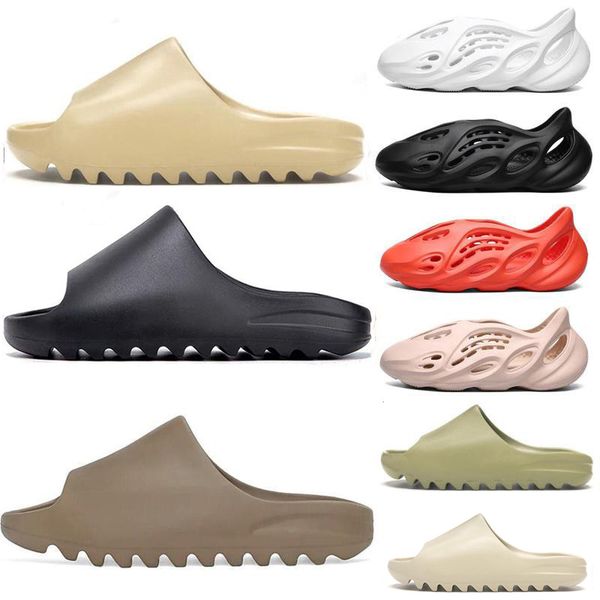 

hotsale kanye west slides тапочки пены бегун пустыня песок тройной черный кость белая смола сплошной слайд сандалии женские мужские тапочки, White;red
