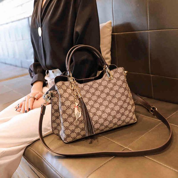 

2021 new luxury designer cross leather retro fashion women shopper mahjong checkered handbag