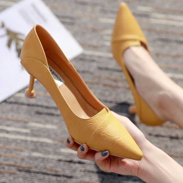 Donne Fashion Sweet Yellow PU in pelle PU Stiletto Tacchi per Party Night Club Lady Black Summer Office Shoes Shoes A6537