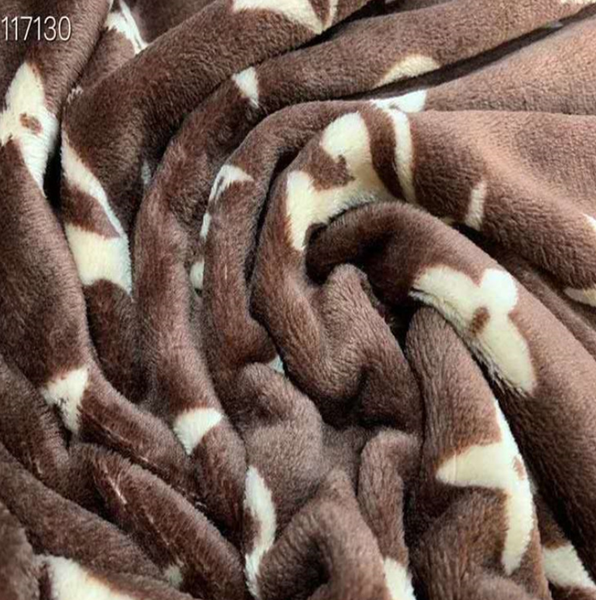 

new l-letters cashmere blanket crochet soft wool portable warm plaid sofa travel fleece throw cape blankets 150*200cm