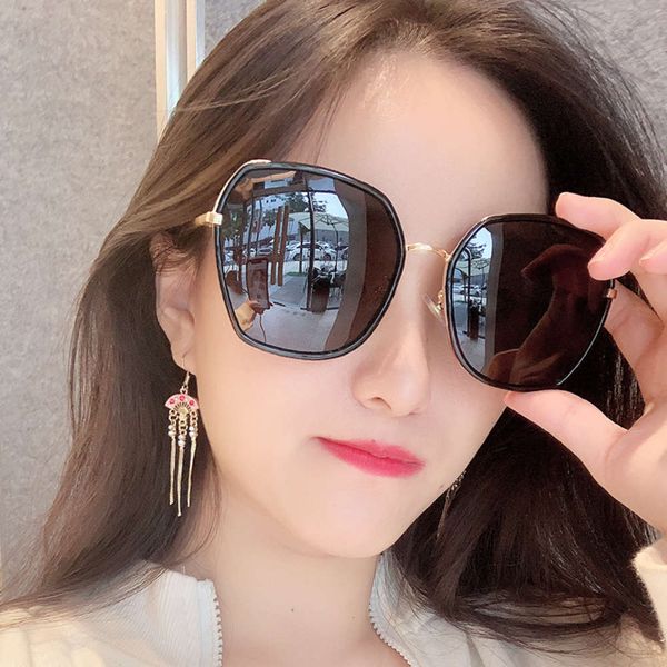 

women's anti ultraviolet big face sunglasses thin sunglasses 2020 net red same fashion driving polarized sunglasses, White;black