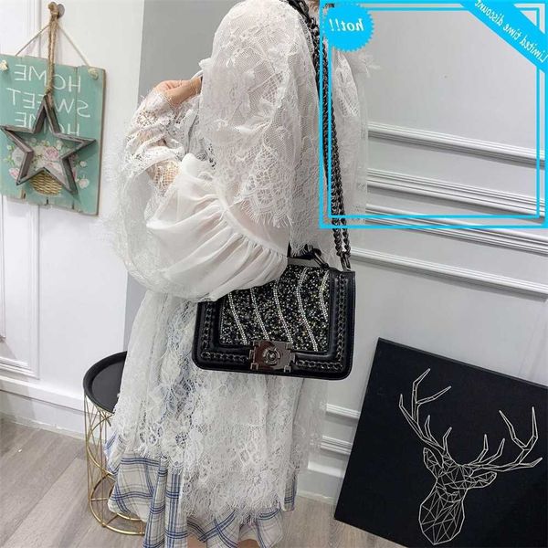

spring and summer 2019 new all over the sky diamond small fragrance fashion chain single shoulder messenger portable square bag
