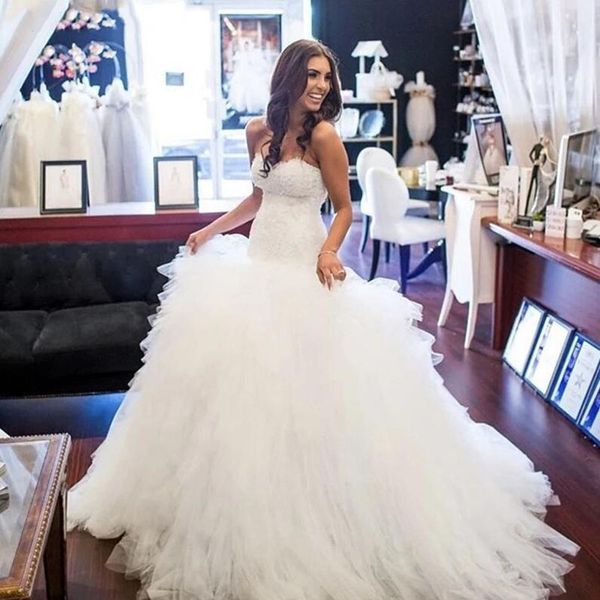 

2021 ivory sweet lace wedding dresses sweetheart sleeveless a-line sweep train soft tulle ruffle bridal gowns designer marriage dress, White