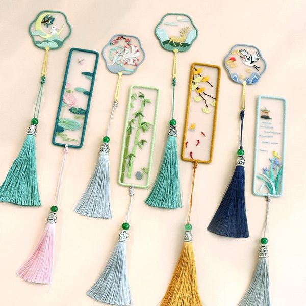 

keychains diy embroidery classical bookmarks womans keychain antique needlework handmade pendant keyring girls creative bookmark jewelry, Silver