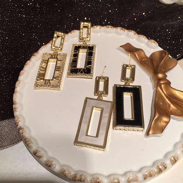 

fritillaria roman numeral earrings rectangular hollowed-out sweet superflash ins tide s925 silver needle network celebrity earrings