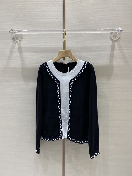 

2022 early spring new color blocking knitting fashion wool sweater, White