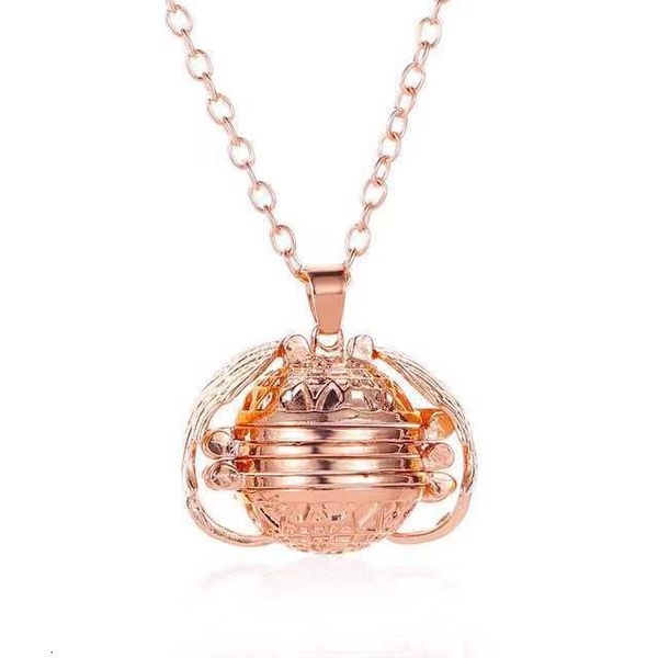 

necklace wings multi lock p layer box fragrance, Silver