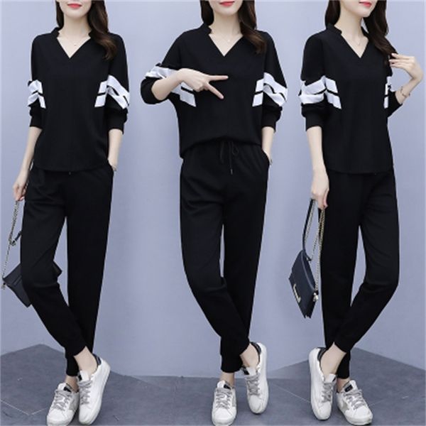 

female plus size korean sets with two-piece hood and pair femme deux pieces training suits tm5x, White
