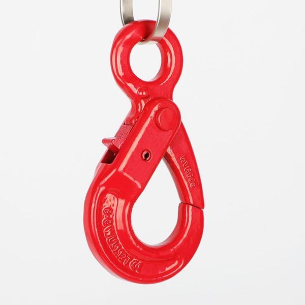 

brand eye-shaped safety hook alloy steel self-locking hook 1.12 tons eye-shaped lifting1