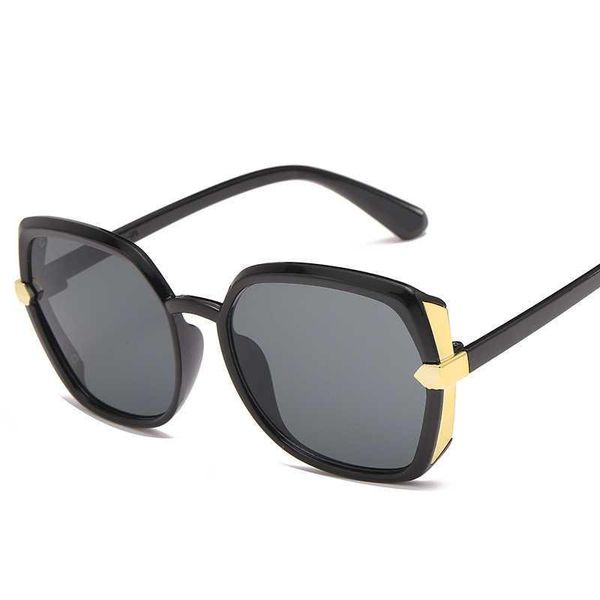 

generation 2020 new fashion men's large frame square sunglasses anti ultraviolet female, White;black